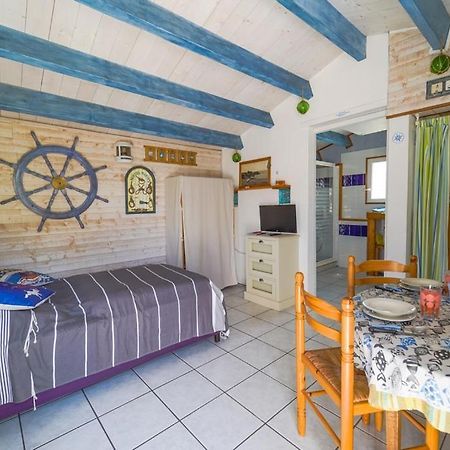 L'Ile D'Yeu, Vos Prochaines Vacances - Velos Inclus Port-Joinville Exterior photo